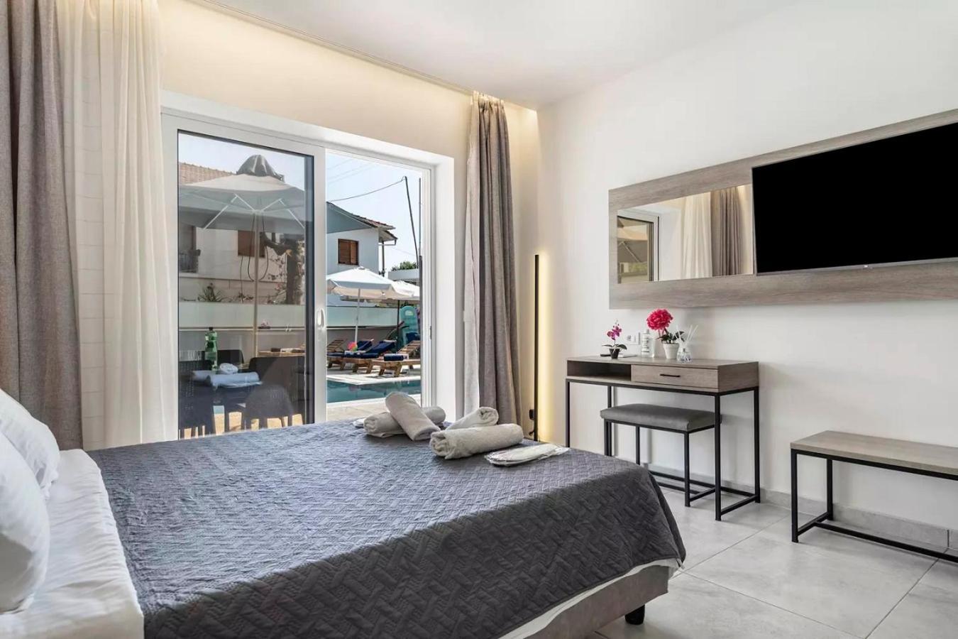 Blue Star Aparthotel ニドリ エクステリア 写真