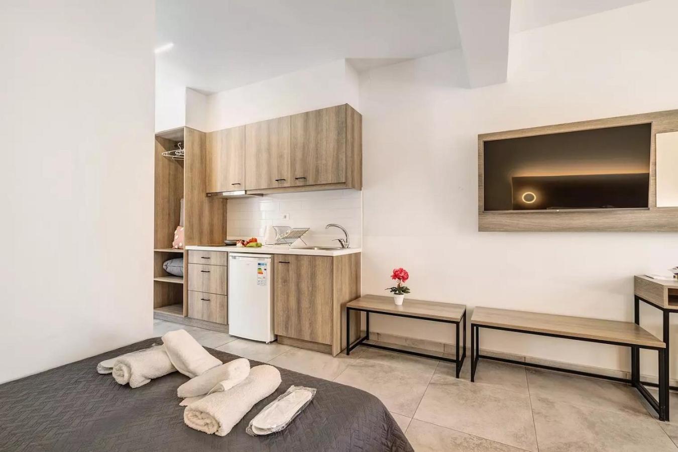Blue Star Aparthotel ニドリ エクステリア 写真