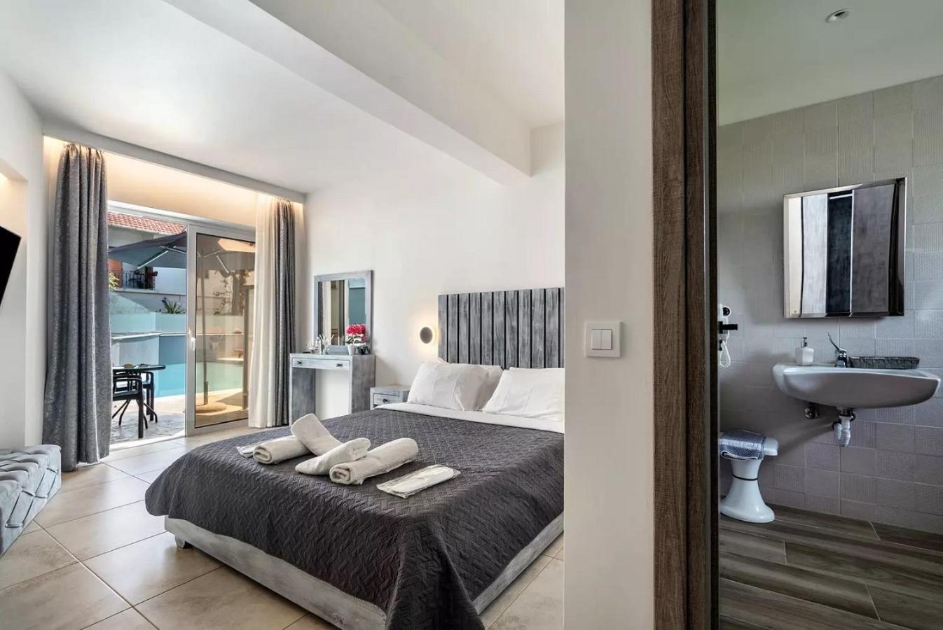 Blue Star Aparthotel ニドリ エクステリア 写真